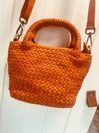 Bolso piel trenzado naranja