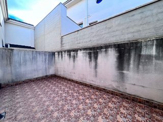 Casa adosada en venta en Casas de Juan Núñez