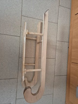 Mini trineo de madera