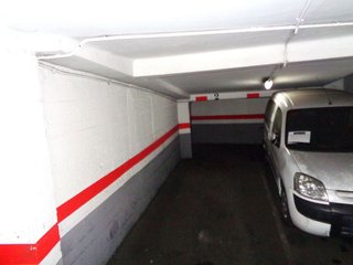 Garaje en venta en La Torrassa en Hospitalet de Llobregat, L´
