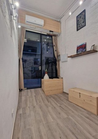 Local comercial en venta en El Raval en Barcelona