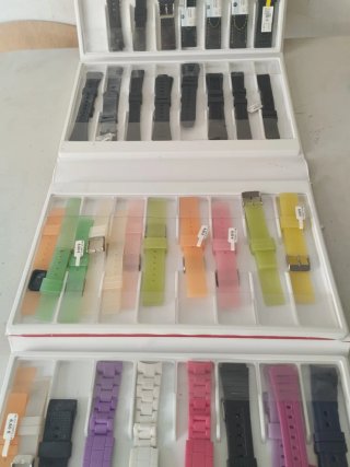 Lote de 226 correas de reloj variadas