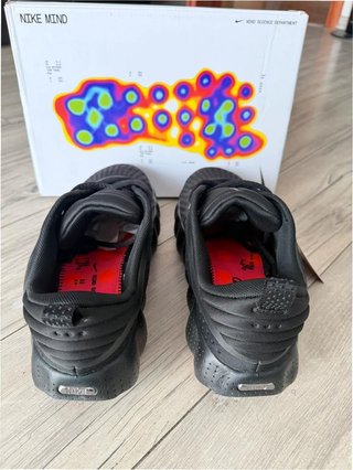 Nike Air Max 002 Negro Hyper Crimson EU 43