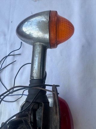 Triumph piloto trasero homologado