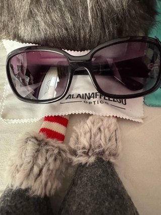 Gafas de sol Alain Afflelou negras y rojas