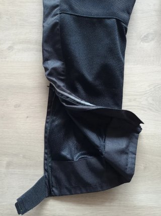 Pantalón moto verano hombre