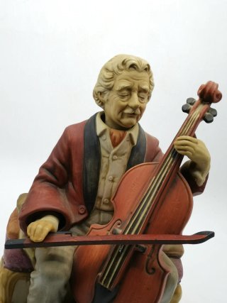 Figura musical de porcelana con movimiento, 70's
