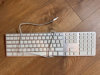Teclado Apple USB Plata/Blanco