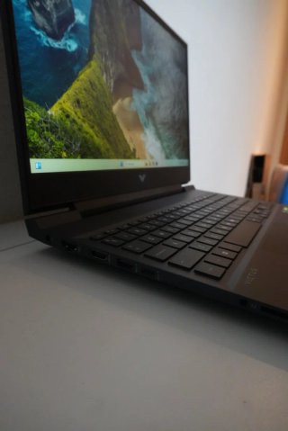 Ordenador Portátil HP Victus RTX 3060 R7 5800H 16G