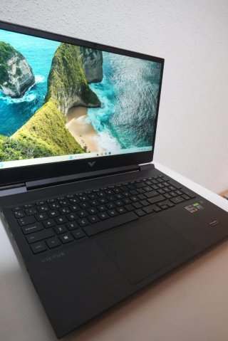 Ordenador Portátil HP Victus RTX 3060 R7 5800H 16G