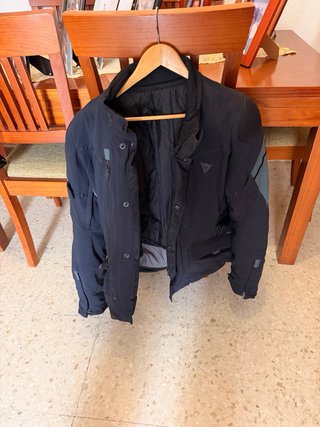 Chaqueta de moto Dainese negra T52