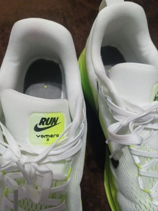 Nike Zoom Vomero 44.5