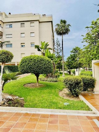 Piso en alquiler en Playamar en Torremolinos