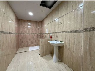 Local comercial en alquiler en Playa Bajadilla - Puertos en Marbella