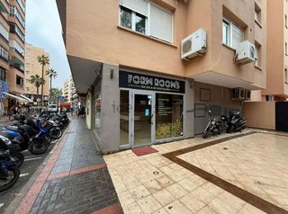 Local comercial en alquiler en Playa Bajadilla - Puertos en Marbella
