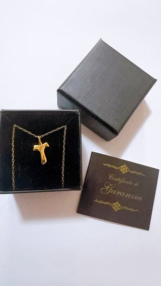 Collana con ciondolo croce Tao in oro 18kt 750