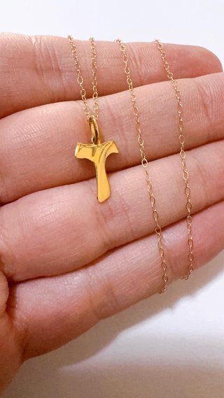 Collana con ciondolo croce Tao in oro 18kt 750