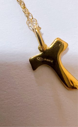 Collana con ciondolo croce Tao in oro 18kt 750