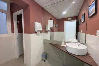 Oficina en alquiler en El Pla del Remei en Valencia