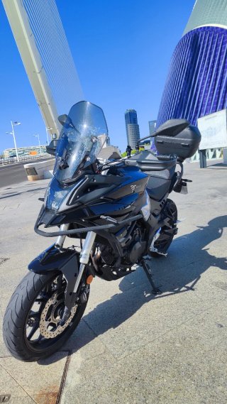 Moto Voge 500 DS Negra