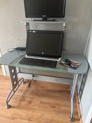Lote Escritorio, Ordenador HP y TV 16