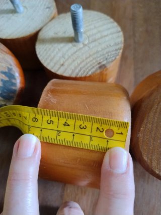 Patas de madera para muebles (5 unidades)