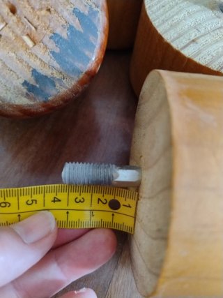 Patas de madera para muebles (5 unidades)