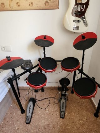 Batería Electrónica Alesis