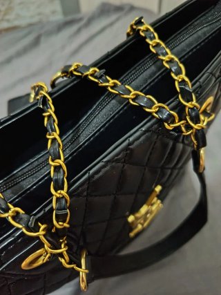 Bolso Tote Acolchado Negro VSL