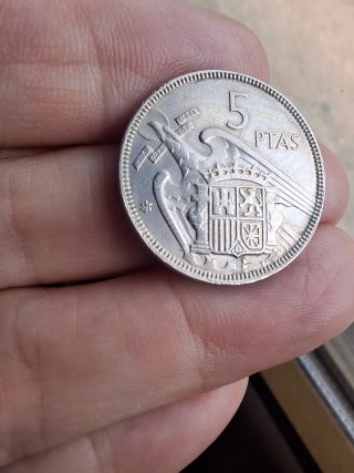 5 ptas 1957 * 61