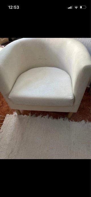 Sillón individual cómodo beige