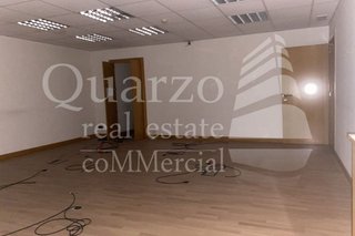 Local comercial en venta en Hispanoamérica - Comunidades en Valdemoro