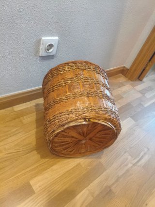 Cesta de mimbre