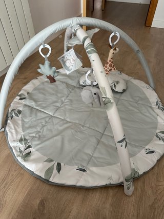 Alfombra de actividades para bebé