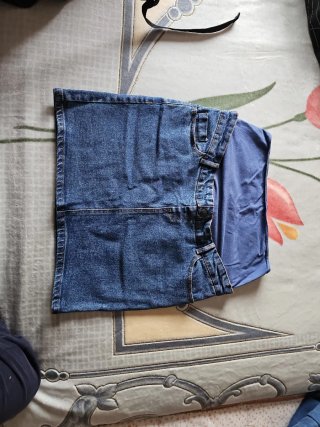 Conjunto pantaloni premaman nero e blu