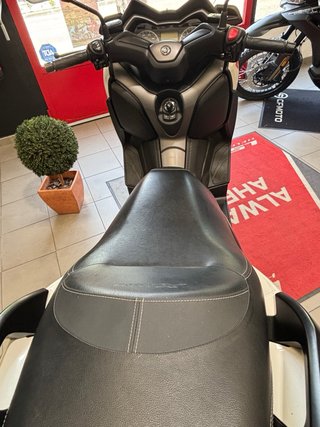 Yamaha XMAX 300 Scooter Maxi