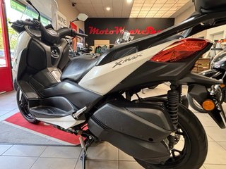 Yamaha XMAX 300 Scooter Maxi