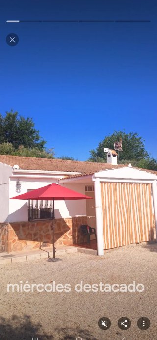 CASA EN PUENTE NUEVO.