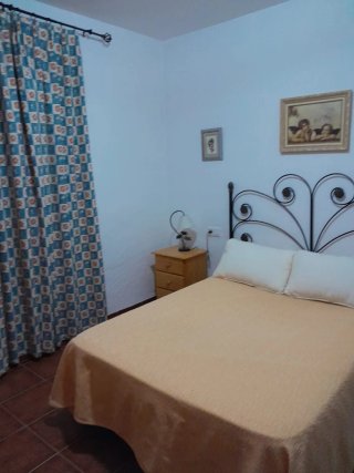 CASA EN PUENTE NUEVO.