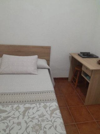 CASA EN PUENTE NUEVO.