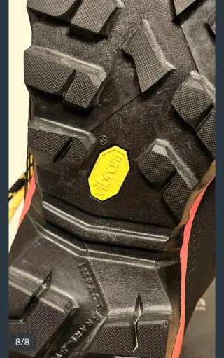 Botas NUEVAS La Sportiva Aequilibrium ST