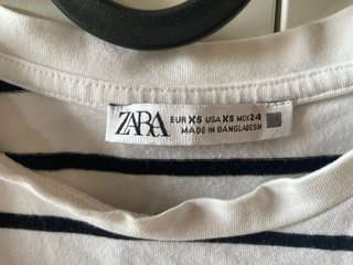 Top Zara Rayas Blanco y Negro Talla XS