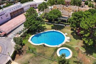 Casa adosada en alquiler en Elviria en Marbella