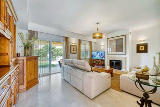 Casa adosada en alquiler en Elviria en Marbella