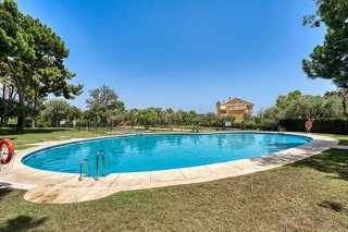 Casa adosada en alquiler en Elviria en Marbella