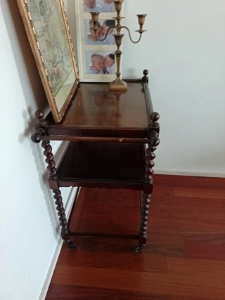 Carrito auxiliar de madera