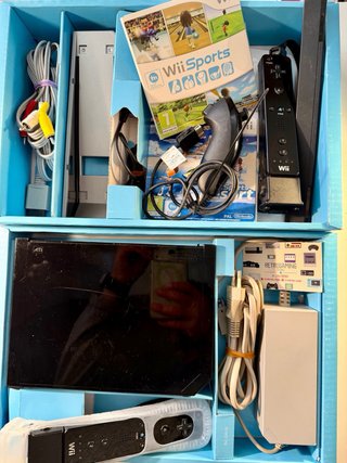 Nintendo Wii Limited Edition Wii Sports Resort