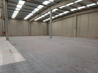Nave industrial en alquiler en Peñacastillo - Nueva Montaña en Santander