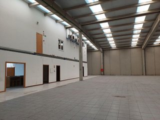 Nave industrial en alquiler en Peñacastillo - Nueva Montaña en Santander