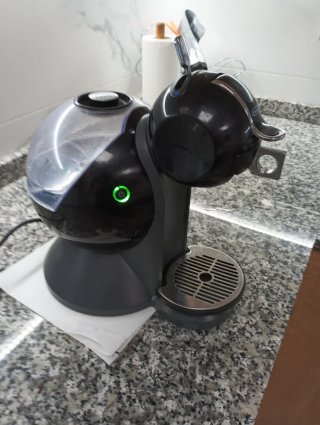 Cafetera DeLonghi Negra